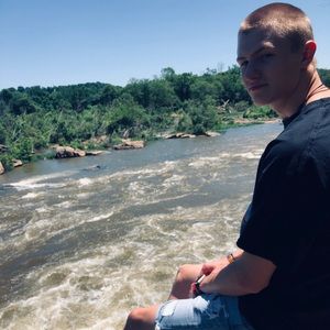 Meet your Posher, Sam